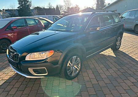 Volvo XC 70 XC70 D5 Momentum AWD 1.Hand, NAVI,Leder