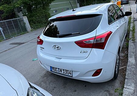Hyundai i30 1.6 CRDi 81kW Style Style
