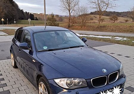 BMW 116d PDC Standheizung Navi 8-fach bereift