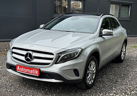 Mercedes-Benz GLA 220 CDI*4Matic*Automatik*Navi*LED*Kamera*EU6
