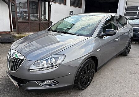 Lancia Delta Argento 1.4 KLIMAAUTOMATIK PDC 1.HAND