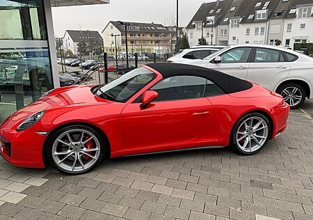 Porsche 991 .2 Indi- rot, Leder schwarz, bildschön Cabrio