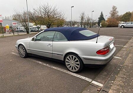 Mercedes-Benz CLK 320 AVANTGARDE Avantgarde