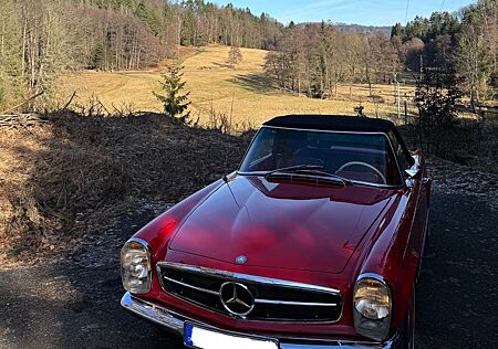 Mercedes-Benz SL 250 Pagode