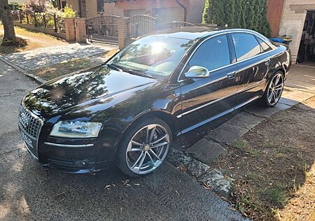 Audi S8 5.2 tiptronic quattro -