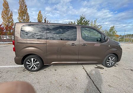 Toyota Pro Ace Proace (Verso) 2,0-l-D-4D 130kW L1 Family Au...