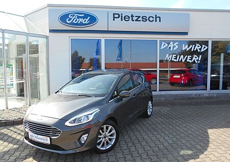 Ford Fiesta Titanium *AUTOMATIK*RFK*NAVI*SHZ*
