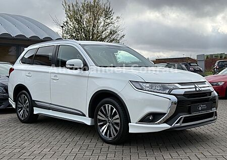 Mitsubishi Outlander 2.0*2WD*AUTOMATIK*AHK*NAVI*TÜV NEU