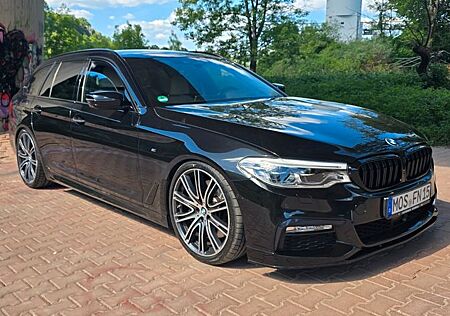 BMW 540i xDrive Touring M Paket ohne Opf