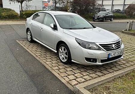 Renault Latitude 2.0 16V 140 E85 eco2 -