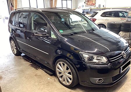 VW Touran Volkswagen 1.4 TSI DSG Highline Xenon, RNS 510