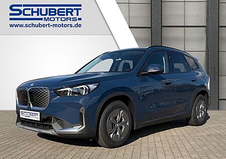 BMW iX1 20 eDrive eDrive20 Park-Assistent