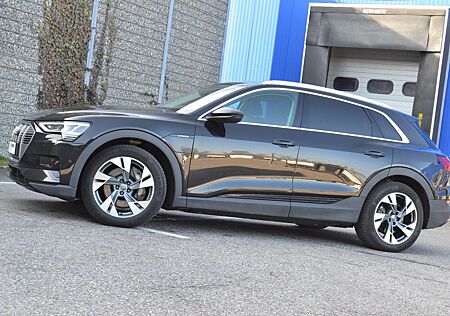 Audi e-tron 55 quattro*NAVI*KLIMA*ALCANTARA*KAMERA*LM