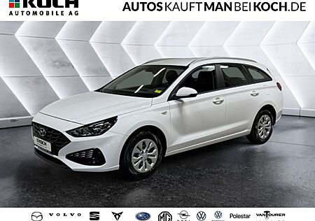 Hyundai i30 Kombi 1.5 DPI Start Plus KLIMA DAB BT TEMPOM