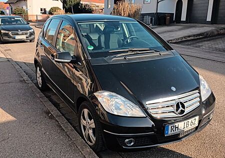 Mercedes-Benz A 160 AVANTGARDE BlueEFFICIENCY AVANTGARDE