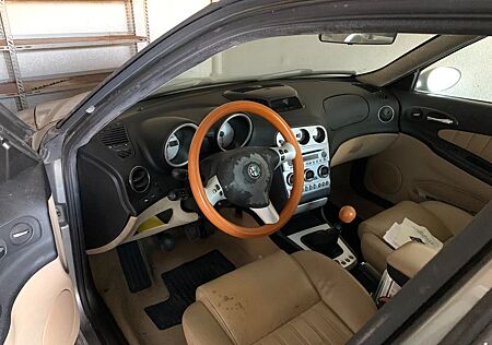 Alfa Romeo 156 gebraucht kaufen Alfa Romeo 156 Alfa 1.9 JTD 16V M-Jet GQ