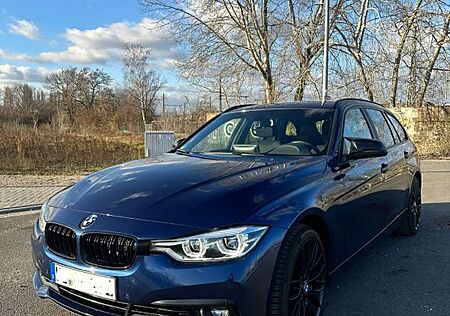 BMW 320i *LED,NAVI,RFK,DWS,PANO*