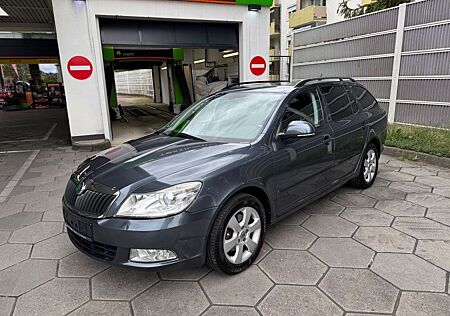 Skoda Octavia 1.8 TSI Elegance 1 Hand Navi SZH MFL