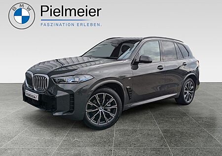 BMW X5 xDrive40d M Sport AHK Head-Up Pano Soft-Close