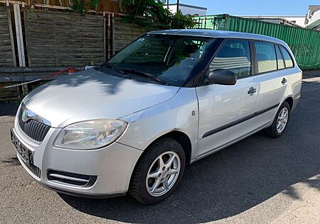 Skoda Fabia Combi Cool Edition Klima TÜV 03/2027