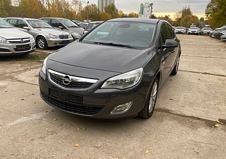 Opel Astra J Lim. 5-trg. 150 Jahre -TÜV-05-2024