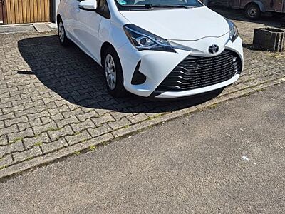 Toyota Yaris 1,0-l-VVT 72 PS
