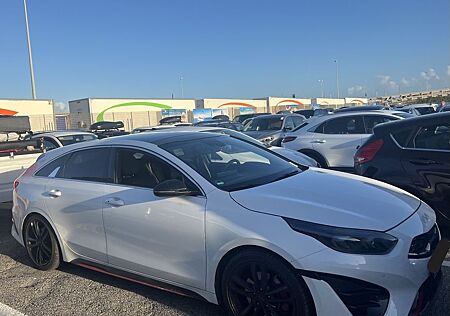 Kia Pro_ceed ProCeed GT 1.6 T-GDI , AHK, 8xR,Panor, JBL, Allr