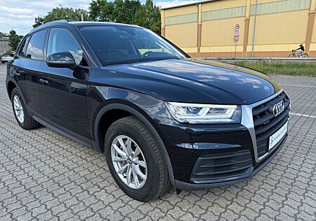 Audi Q5 35 TDI Quattro DeLuxe/LEDER/KAM/SHZ/LED!