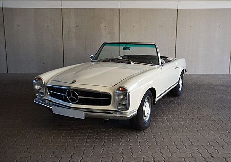 Mercedes-Benz 230 SL Pagode W 113 Matching Numbers
