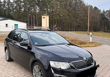 Skoda Octavia 2.0 TDI DSG 4x4 RS Combi RS 1. Hand