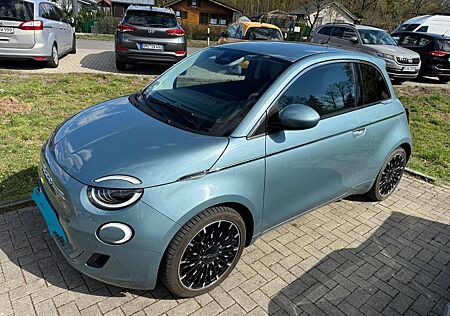 Fiat 500E "la Prima" 3+1 42 kWh La Prima, Vollausst