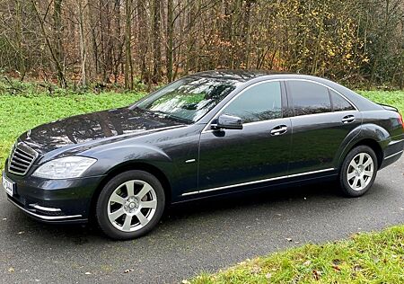 Mercedes-Benz S 250 CDI BlueEFFICIENCY -