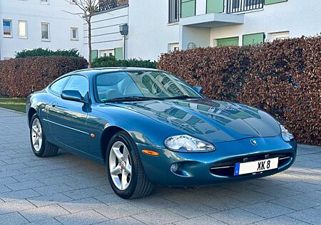 Jaguar XK8 4.0 V8 Coupe - Rostfrei