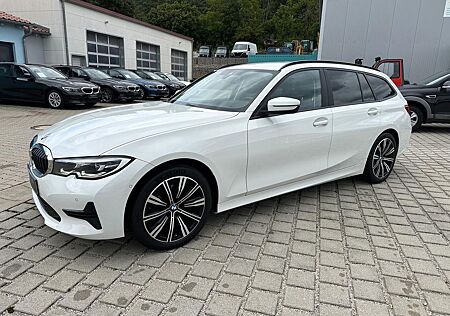 BMW 320 d Advantage Navi, HUD, RFK, AppleCar