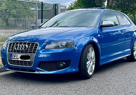 Audi S3 2.0 TFSI -2.Hd.,Vollausstattung + Schalensite