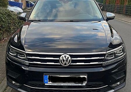 VW Tiguan Allspace Volkswagen 2.0 TDI SCR DSG 4MOTION High...