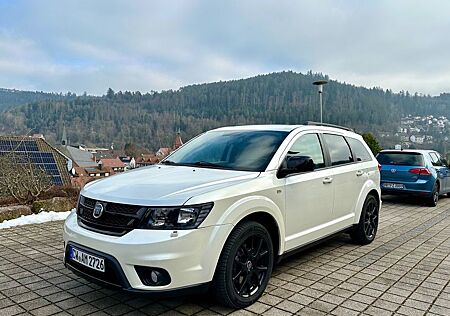 Fiat Freemont 2.0 16V Multijet Autom Allrad Black...