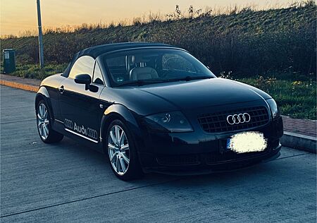 Audi TT Roadster 1.8T Lederausstattung