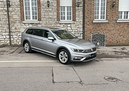 VW Passat Alltrack gebraucht kaufen VW Passat Alltrack Volkswagen 2.0 TDI SCR 140kW DSG 4MOT A...