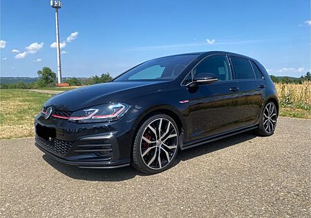 VW Golf Volkswagen 2.0 GTI AHK STHZ LED Leder Pano ACC Memory