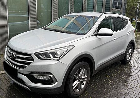 Hyundai Santa Fe Family 2WD 7-Sitzer*Kamera*AHK*SHZ*