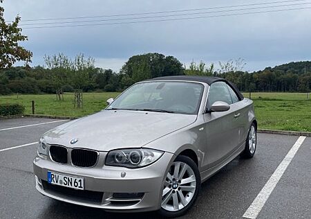 BMW 123d Cabrio TÜV 8- Fach bereift