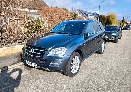 Mercedes-Benz ML 300 CDI 4MATIC BlueEFFICIENCY -