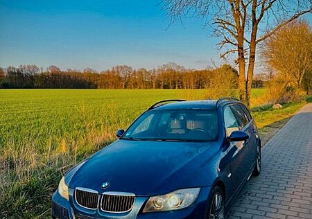 BMW 320i touring - M Paket- 8 Fach Ber.