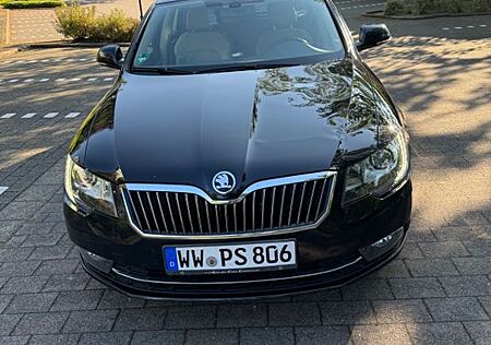 Skoda Superb 2.0 TDI 125 Green tec DSG 4x4 L&K Com...