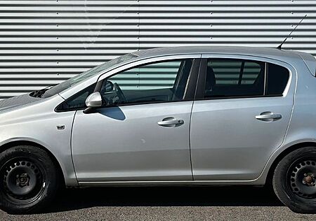 Opel Corsa D Selection 4 ZYLINDER/ 5 TÜRER//TÜV/TOP