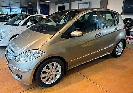 Mercedes-Benz A 200 Elegance/Autom./2.Hd/97TKM/PDC