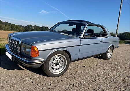 Mercedes-Benz 230 W123 230CE Coupe H-Zul. Gutachten 18500.-