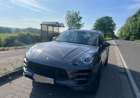 Porsche Macan Turbo Turbo
