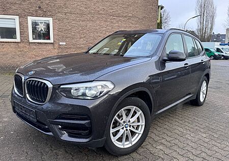 BMW X3 xDrive 30e Advantage NaviProf Digital LED